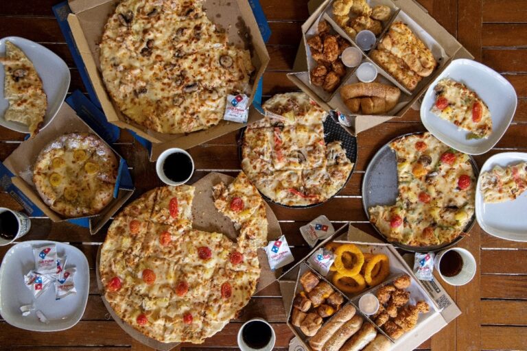 Dominos celebrates 25 years with 25,000 free pizzas