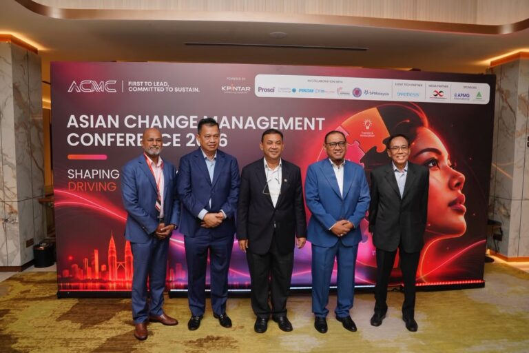 Businesses Need Stronger Change Management to Navigate AI Shift
